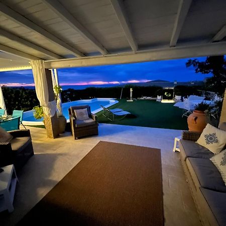 Villa Adel San Teodoro  Exterior photo